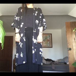 Blue Roses Kimono